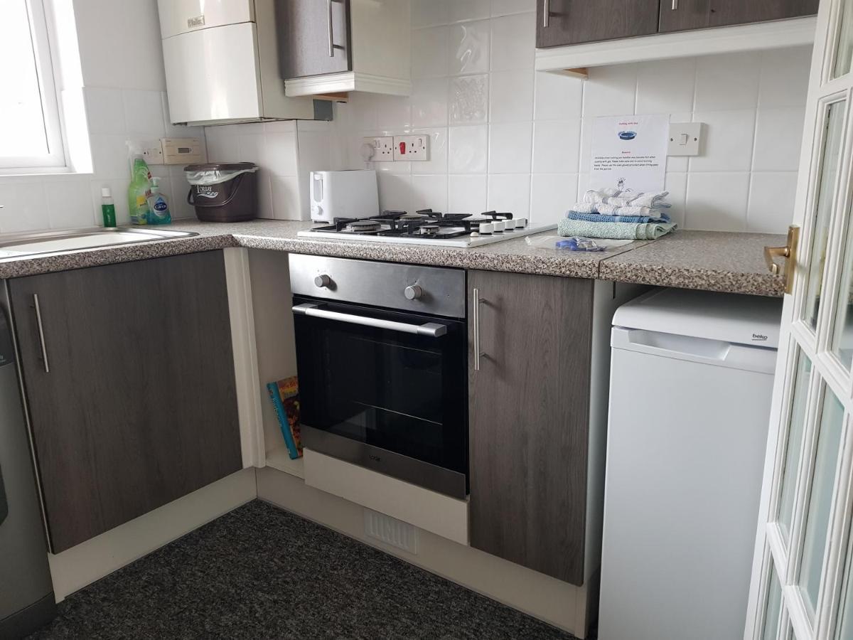 Charming 2-Bed House In Torquay Villa Екстериор снимка
